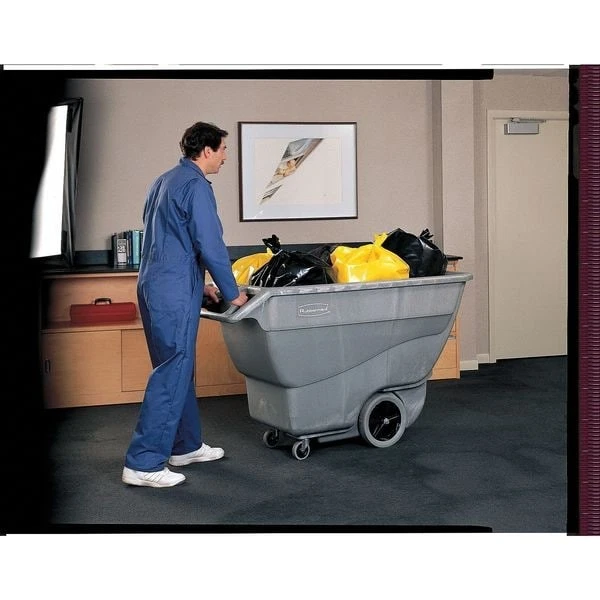 Tapa inclinable para camión Rubbermaid Commercial Fg102800bla, negra, se adapta a 20-1/4 cúbicos Ft. Foto 3 de 4