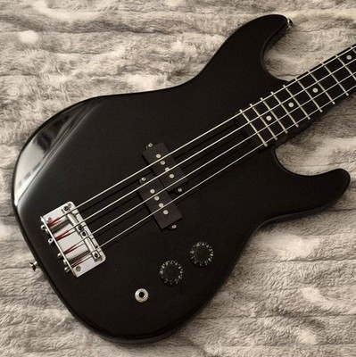 Vintage 80s Kramer THE SHREDDER by L.A Bass - 30'' Short Scale - Black - 4-String