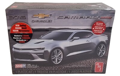 Autos: 2015 Chevrolet Camaro SS Maßstab 1:25 Modellbausatz made by AMT