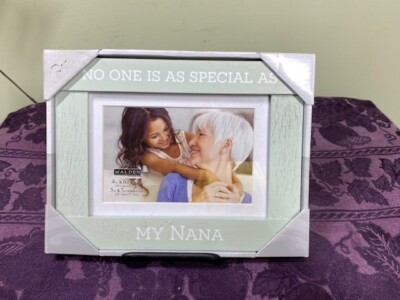 Malden International 4x6in or 5x7in No One is as Special as My Nana Photo Frame