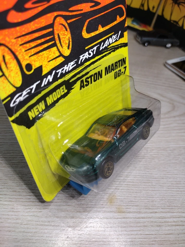 1993 MATCHBOX SUPERFAST #59 GREEN ASTON MARTIN DB-7 NEW ON CARD - Image 3 of 4