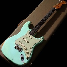 Fender 1962 Stratocaster Relic Surf Green