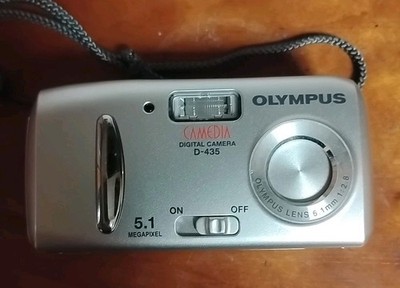 Olympus Camedia D-435 5.1MP Compact Digital Camera No Box