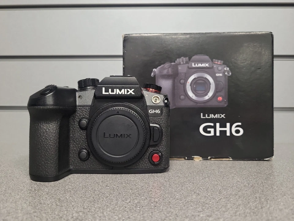 Panasonic Lumix GH6, photo 1 of 5