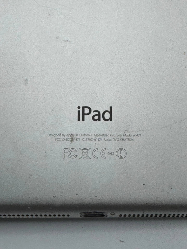 Apple iPad Air A1474 Space Gray Wi-Fi Only iOS Tablet for Repair - Image 3 of 3
