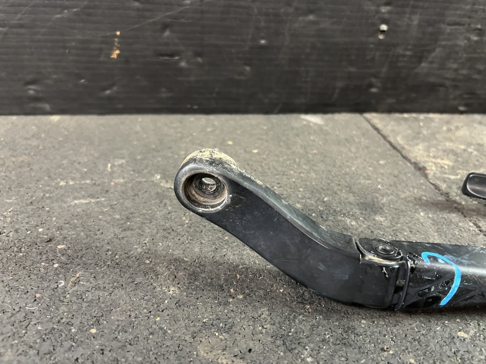 07-12 BENTLEY CONTINENTAL GTC LEFT & RIGHT WINDSHIELD WIPER ARMS