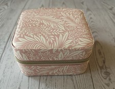 Jewelry Zippered Travel Organizer Case Pink and White