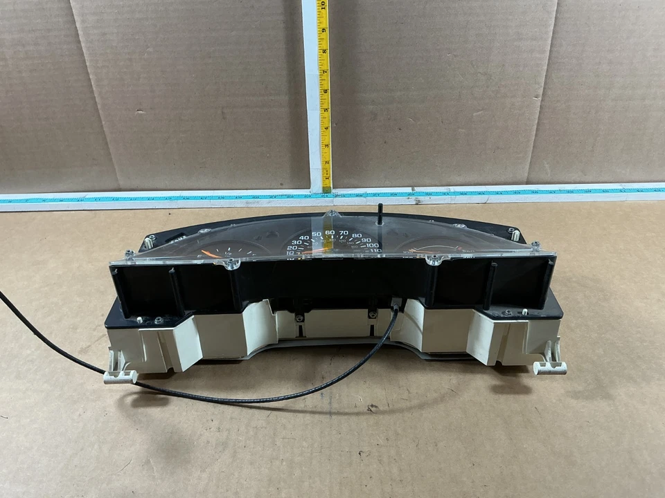 Cuadro de instrumentos velocímetro Chevrolet Lumina 1997-1999 39 k millas Foto 3 de 4