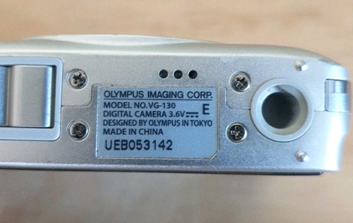 Olympus VG-130 14MP Digital Camera In Silver Tested Working Boxed - Picture 7 of 12