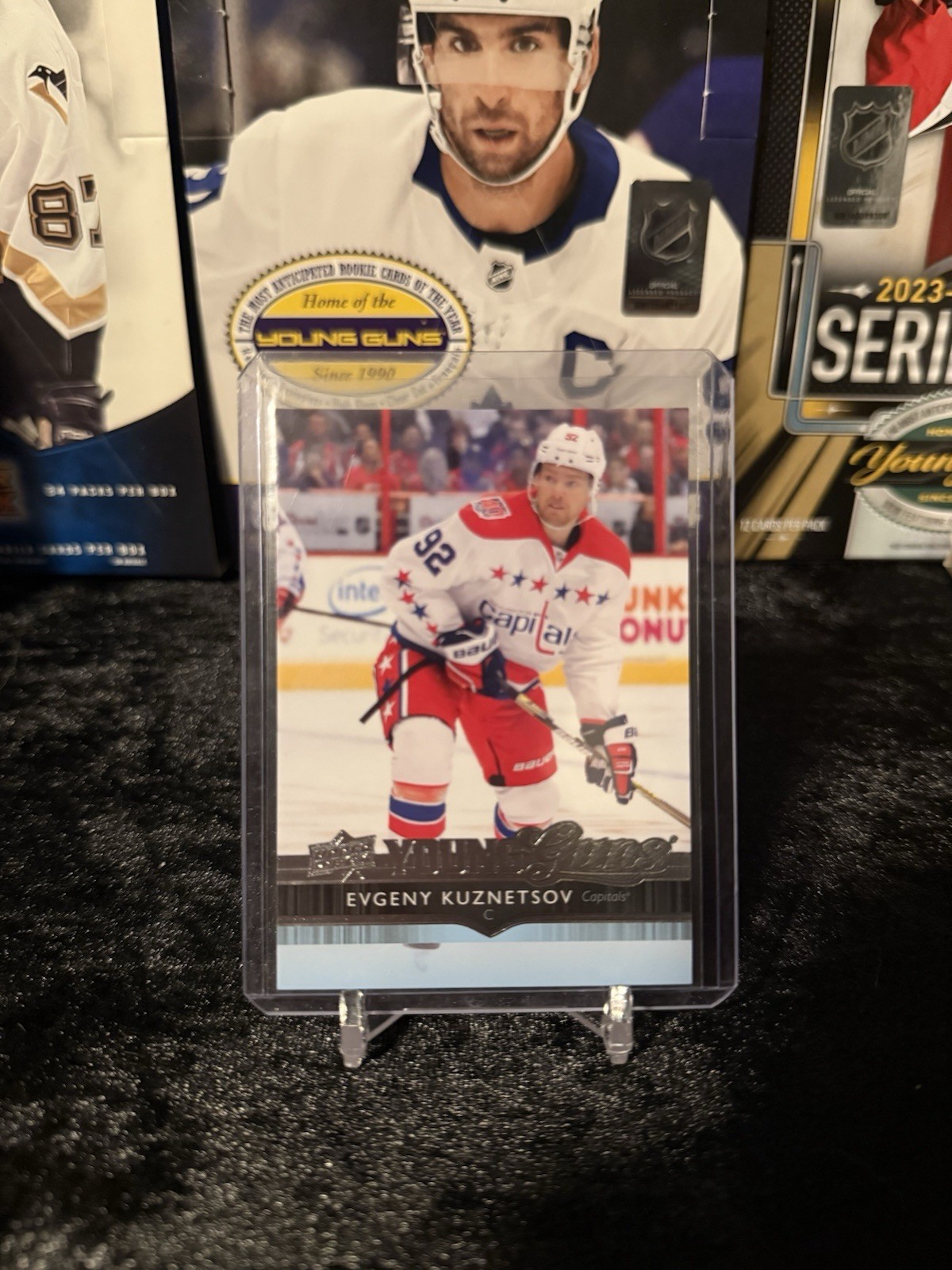 2014-15 Upper Deck Young Guns Hockey Rookie RC #248 Evgeny Kuznetsov