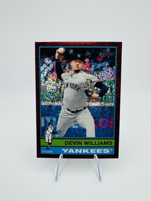 2025 Topps Heritage - Devin Williams #376 Chrome Burgundy Sparkle Refractor