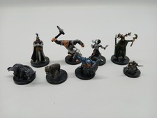 Lot of 8 Dungeons and Dragons D D Miniatures WizKids Plastic Painted 2000  s
