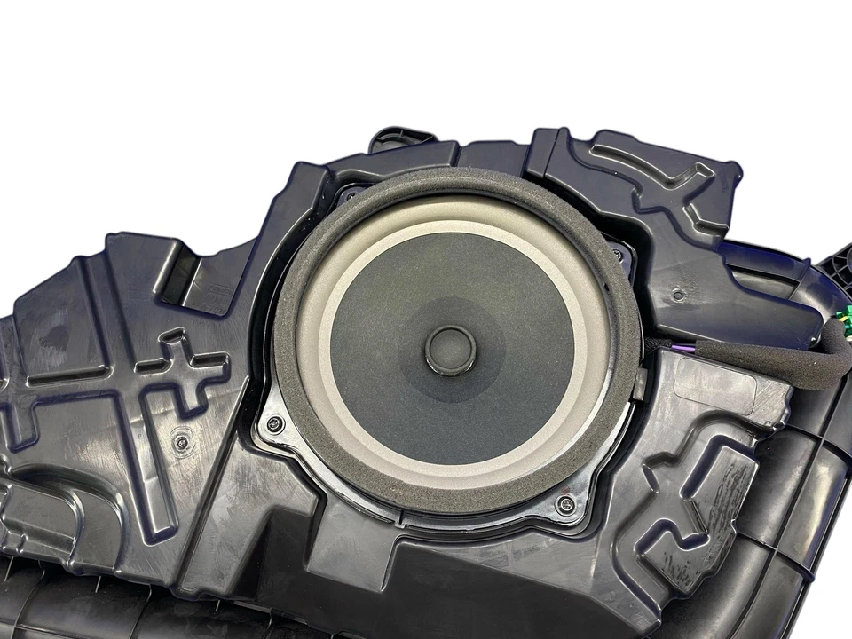 Ford Explorer 2020-2023 radio de audio trasero subwoofer subwoofer unidad de altavoz Foto 4 de 4