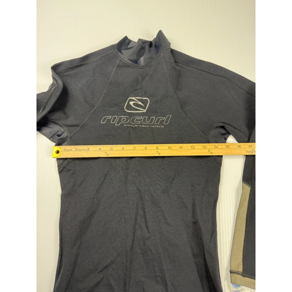 Rip Curl Hot Skin Rash Guard Titanium 0.5mm Long Sleeve Top XS - Image 4 of 4
