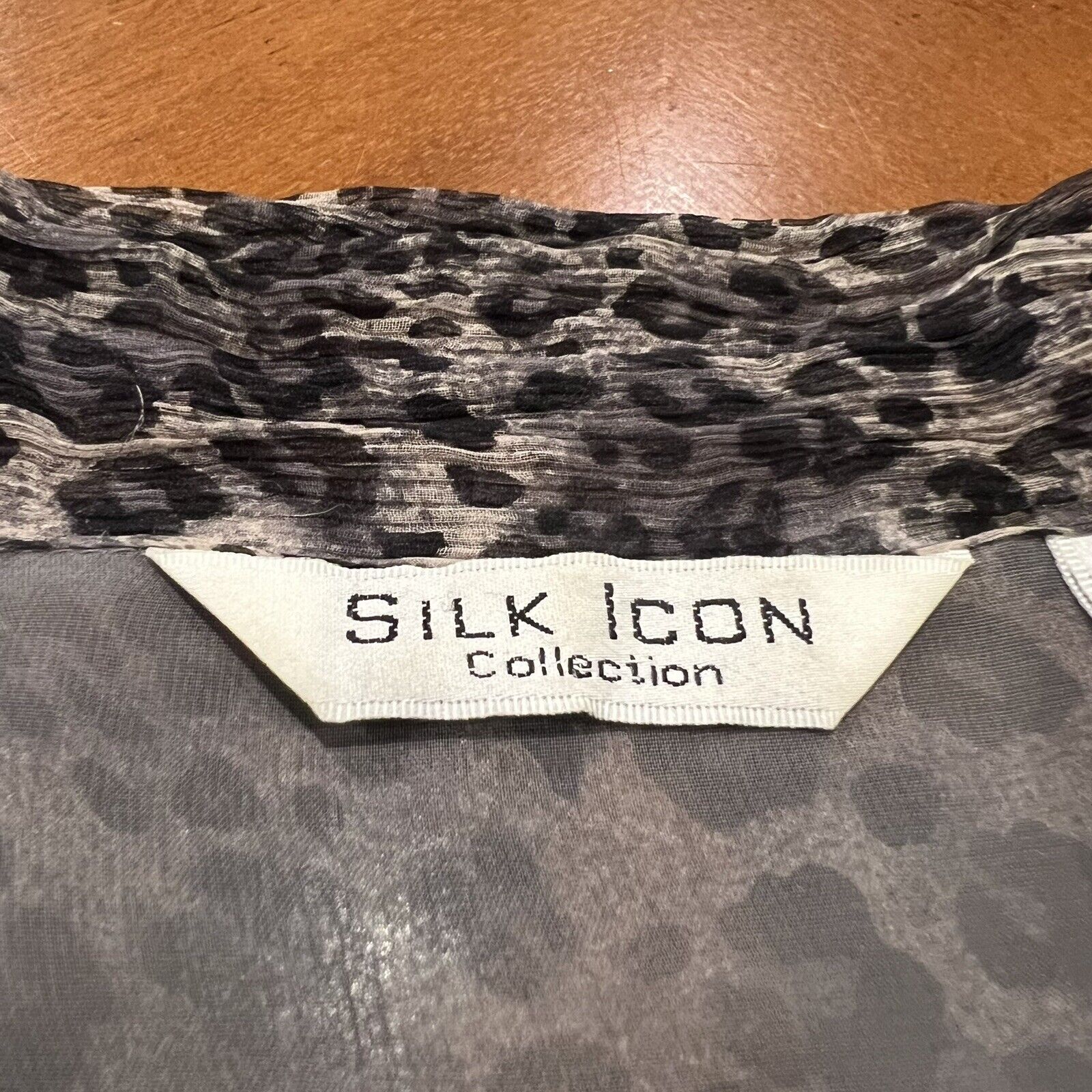 Silk Icon Collection Leopard Print Silk Button Do… - image 7
