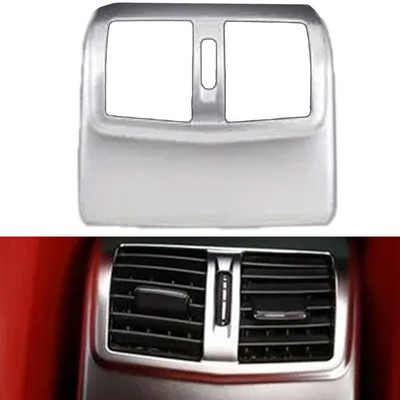 Upgrade Your Car's Look mit silberner Hecklüftungsblende für E Klasse W212 201