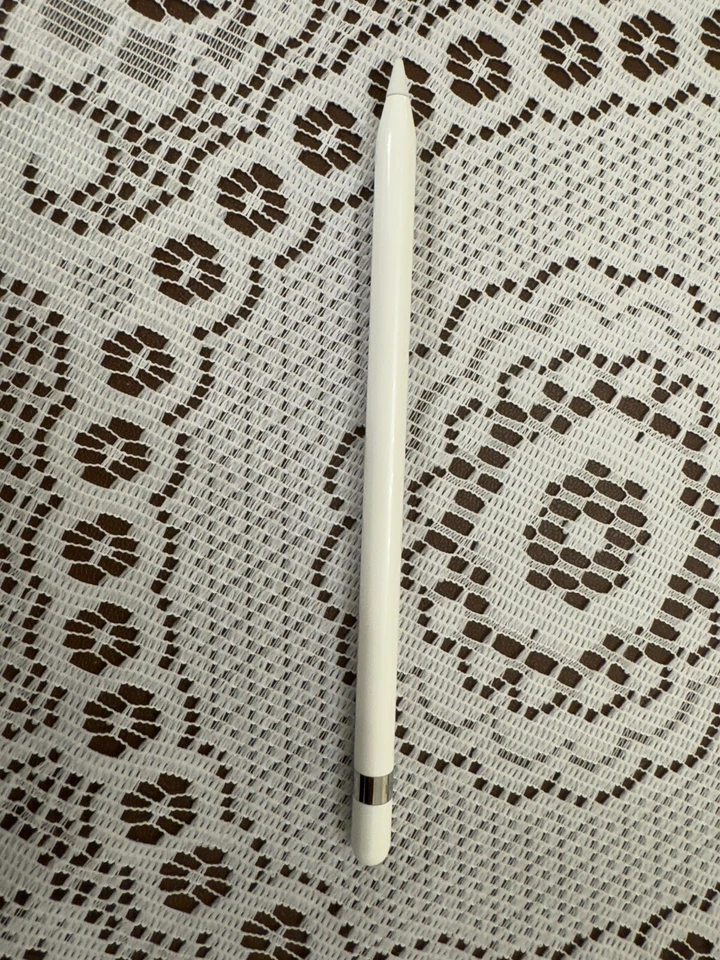 Genuine Apple Pencil (1st Generation) Excellent Condition - Image 4 of 4