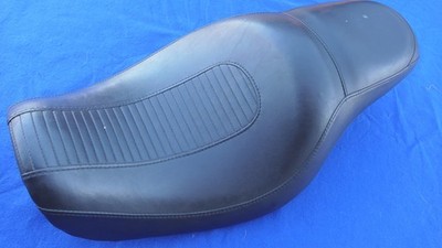 Genuine Harley Dyna FXDX Ribbed Bar & Shield Low Rider Super Glide Seat 2004-05