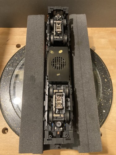 MTH O 20-20212-1 Premier ProtoSound 3.0 New Haven Alco RS-11 Diesel Locomotive - Picture 7 of 12