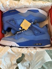 Jordan 4 Retro Florida Gators PE First Class Player Exclusive