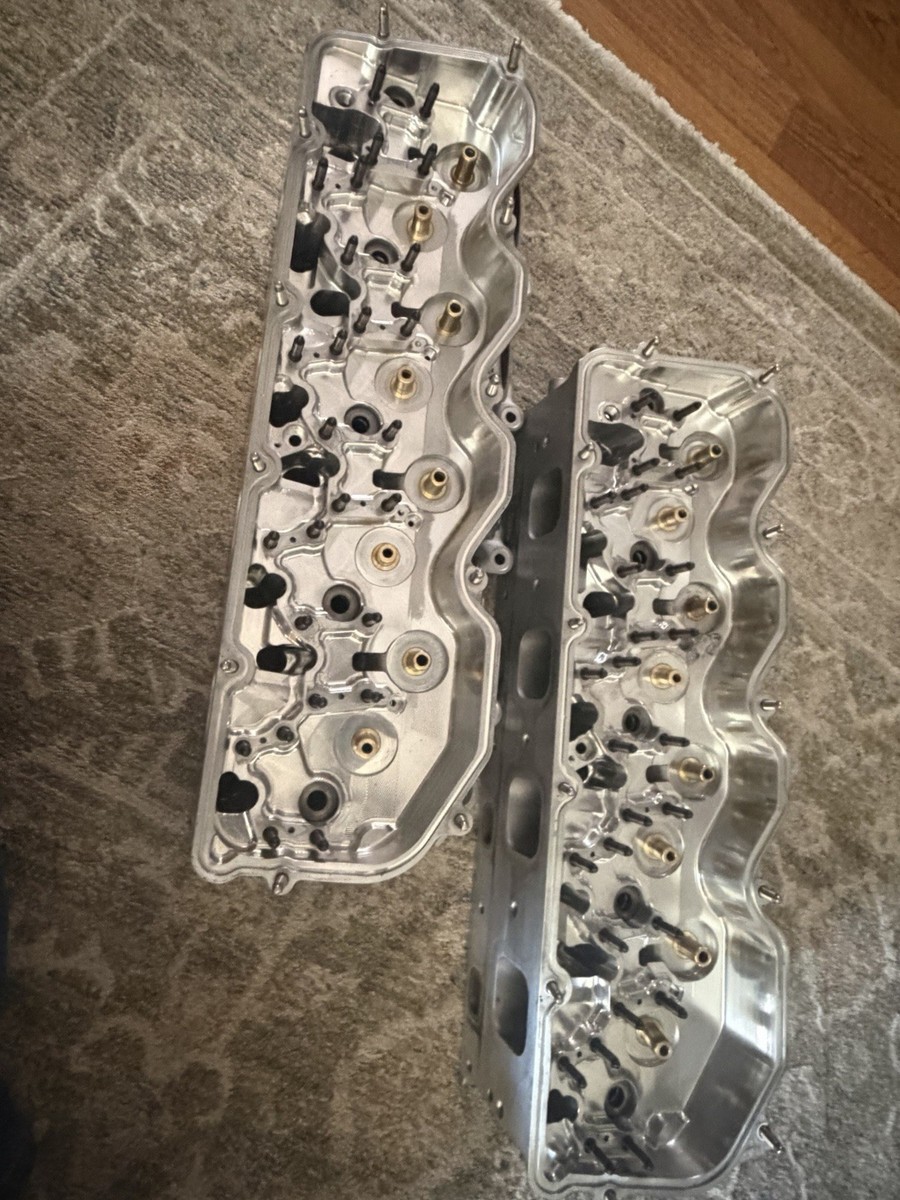 R07 Race Used Cylinder Heads Hendrick Motorsports #46 | eBay