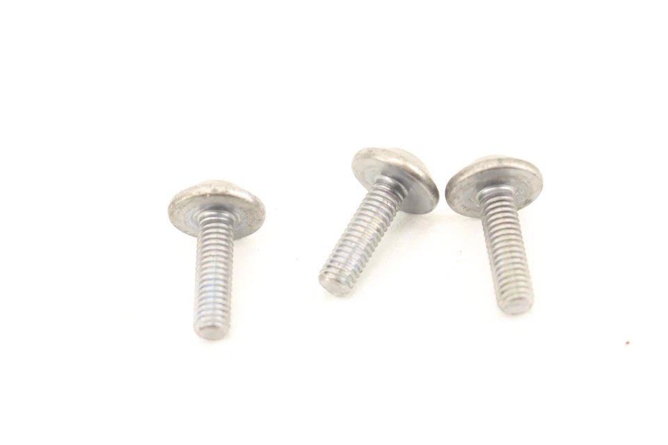 Yamaha YZF R1 2009 rueda trasera abrazadera guardabarros juego pernos Foto 4 de 4