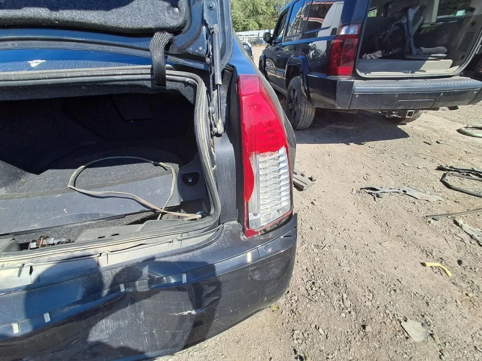 Cadillac CTS 2011 depósito de lavadora 3,0 L fabricante de equipos originales usado 132 k millas sin arandelas de faros Foto 4 de 4