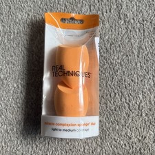 Real Techniques Miracle Complexion Sponge for Liquid & Cream Makeup 2pcs 