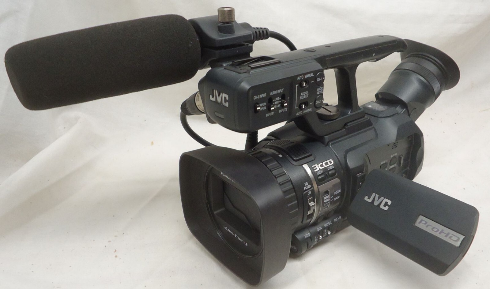 JVC GY-HM150U Compact Handheld 3CCD Camcorder 2-slot SD Memory Cards