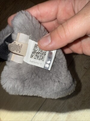 UGG Genuine Shearling Sheepskin Reversible Headband Gray L/XL UGG | Accessories | Ugg Sheepskin Reversible Headband | Poshmark main image 2