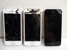 Lot of 3 Apple iPhone 5s A1533 Smartphone