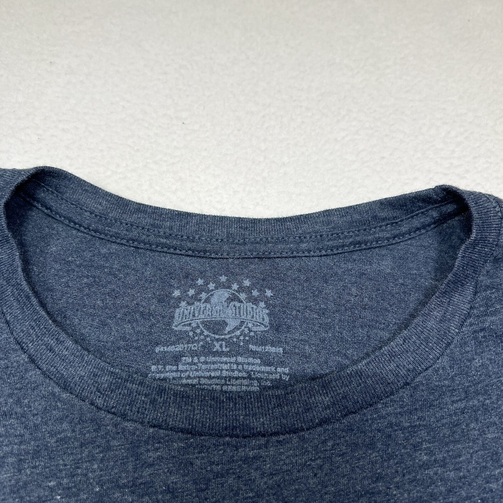 Universal Studios X-Large E.T. The Extra Terrestr… - image 2