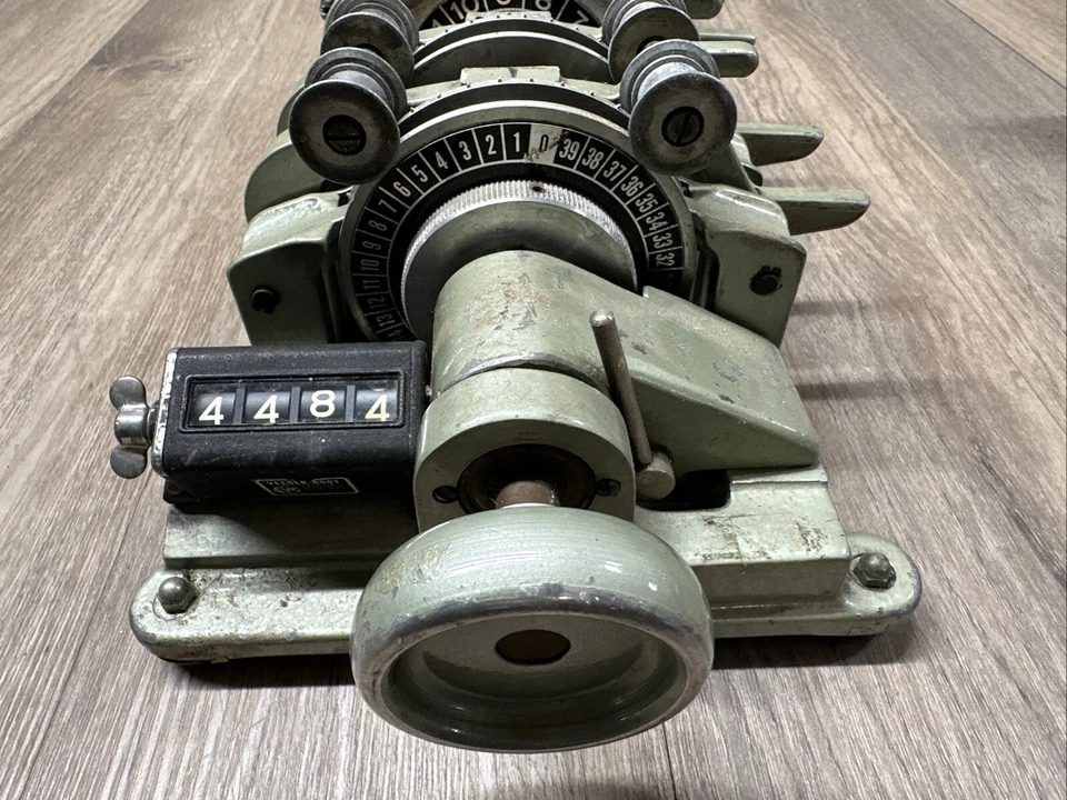 Magnasync Moviola - Sincronizador - Modelo: SYBZB-A Foto 2 de 4