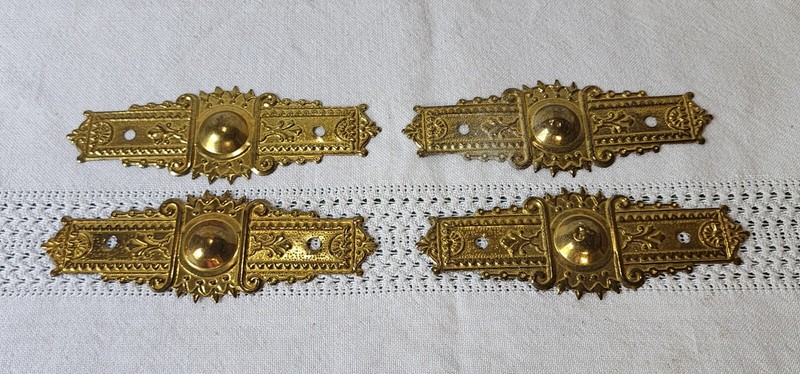 Lot of 4 Brass Eastlake Original Embellishment Ctr lot 18