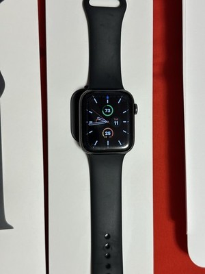 Apple Watch Series 6 44mm Space Gray Aluminum Case with Black Sport Band (GPS)