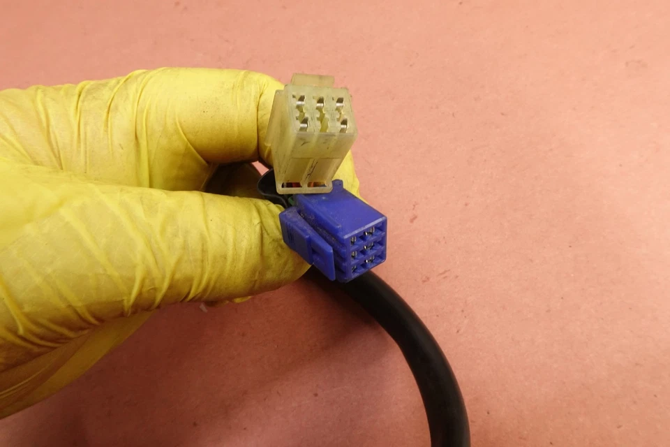 2004-2007 Yamaha Road Star XV1700 Left Handlebar Switch Turn Signal - Image 2 of 4