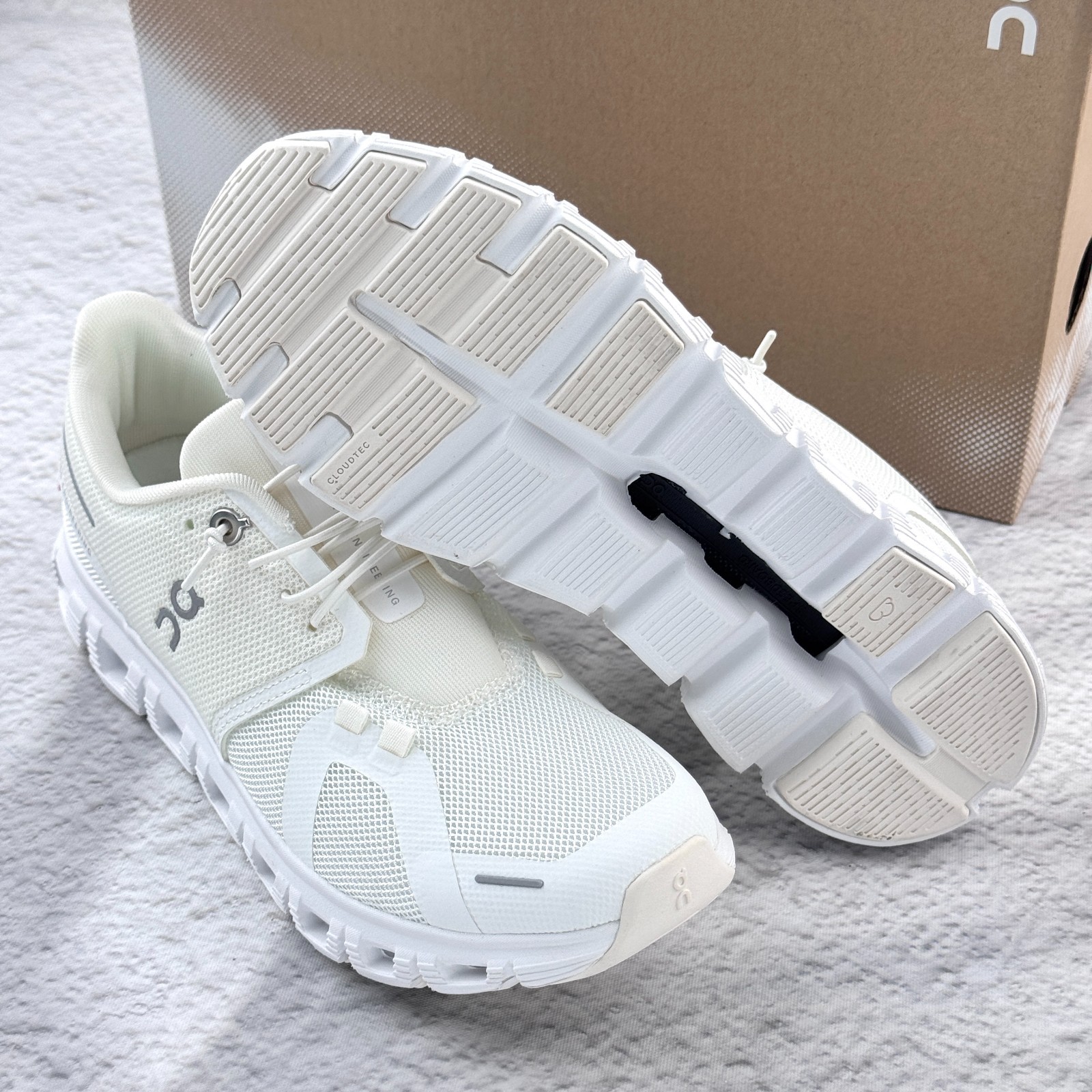 On Cloud 6 Sneakers White/White Women's Running Shoes US 6-9 New in Box