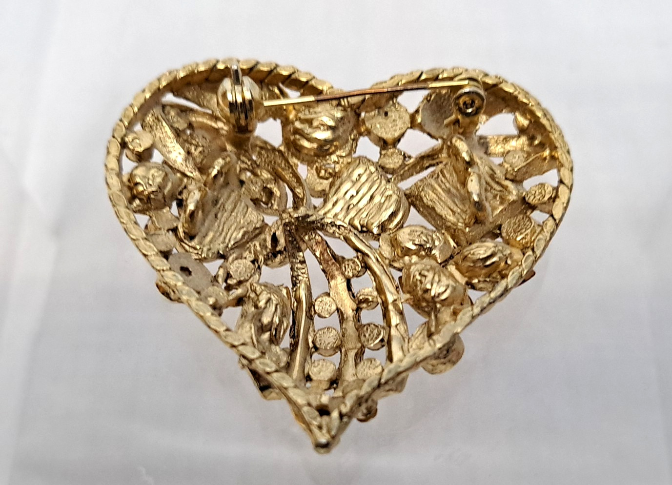 VTG Christian Lacroix Heart Brooch Jeweled Faux Pearl Rhinestone Gold Tone 2x2"