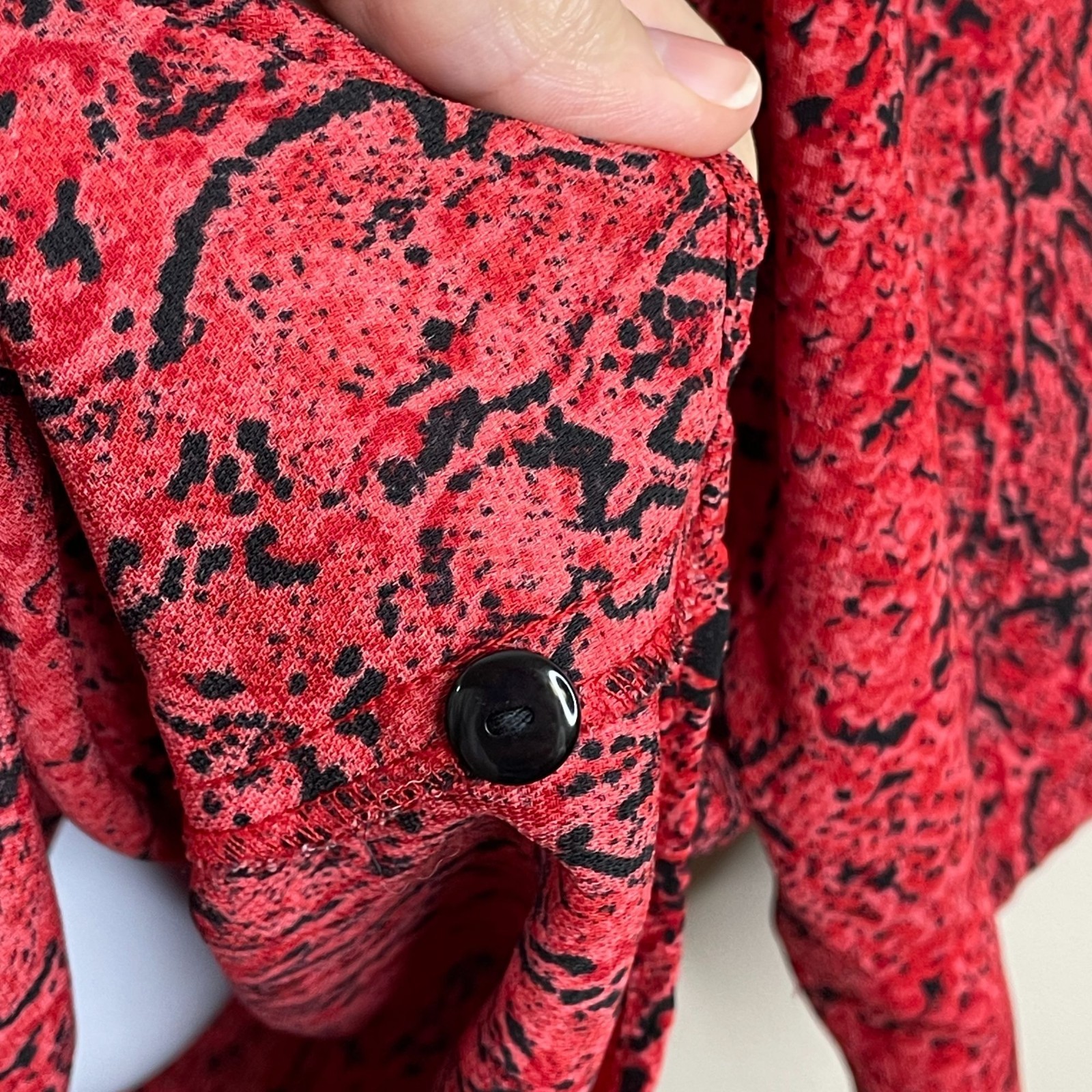Vintage Python Button Tunic Top Womens 18 Red Sna… - image 10
