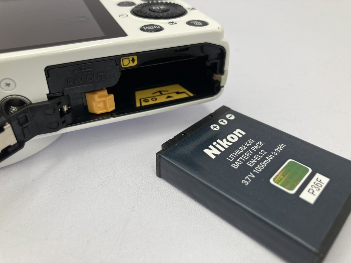 Excellent Nikon Coolpix P310 White Compact Digital Camera 16.1MP