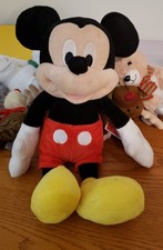 Disney Mickey Mouse Friends Mickey Mouse Medium 17'' Plush 12 oz wt Colorful