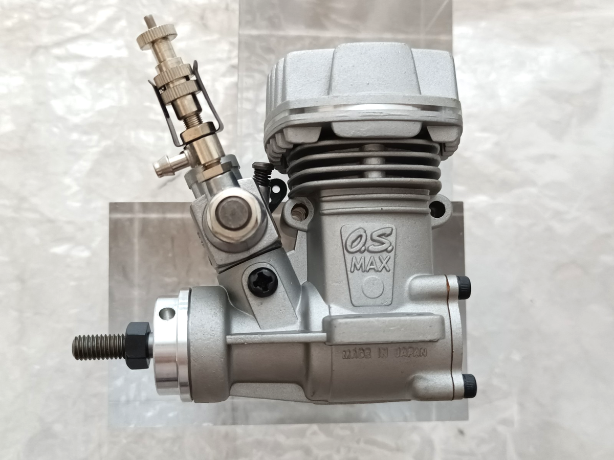O.S. MAX エンジン CZ11 11240 / エアクリーナー O.S. MAX CZ-11 Vintage 2stroke Glow Engine 11240 For Radio