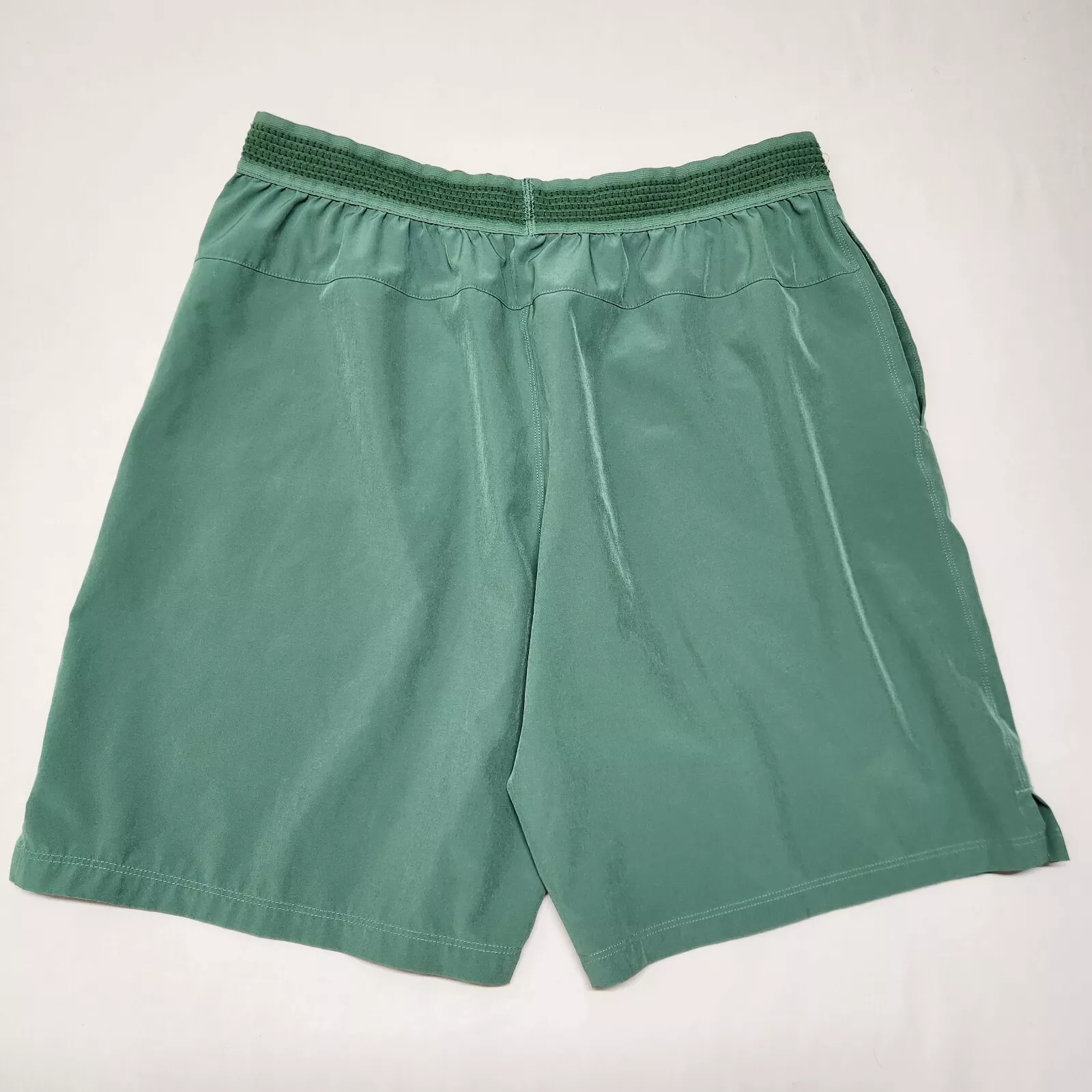 fabletics performance athletic gym pockets workout shorts
