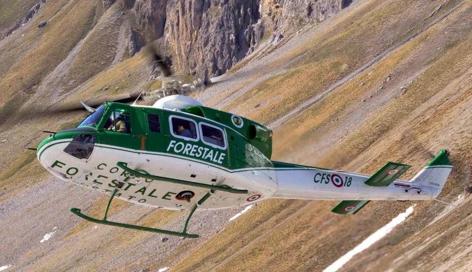 Elicottero Augusta Bell AB412 CORPO FORESTALE DELLO STATO Die Cast Model 1/43 - Immagine 3 di 4