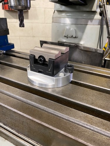 TORMACH microARC 4th axis ADAPTER & 3R CNC Self-centering Vise 8-55mm & HARDWARE - Picture 12 of 17