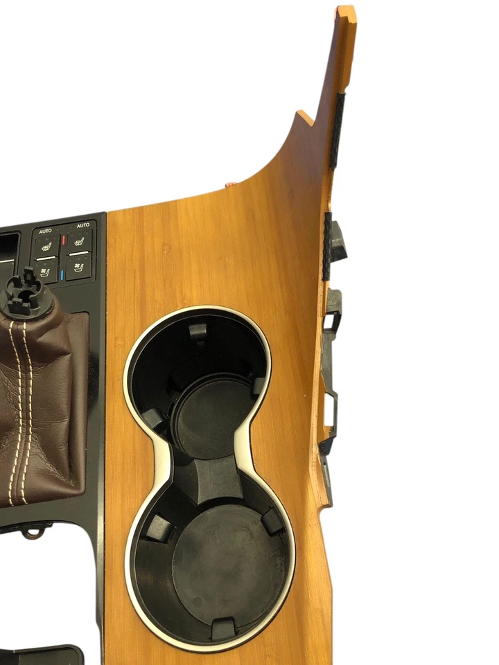 Portavasos central delantero OEM 2018-2022 Lexus RX450h con freno de estacionamiento Foto 4 de 4