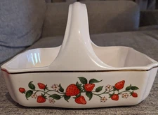 Vintage Teleflora Ceramic Strawberry Fields Basket/Dish 1980's