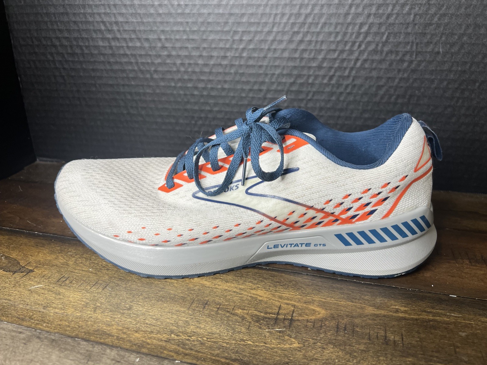 Brooks Levitate GTS 5 Running Shoes White Titan F… - image 6