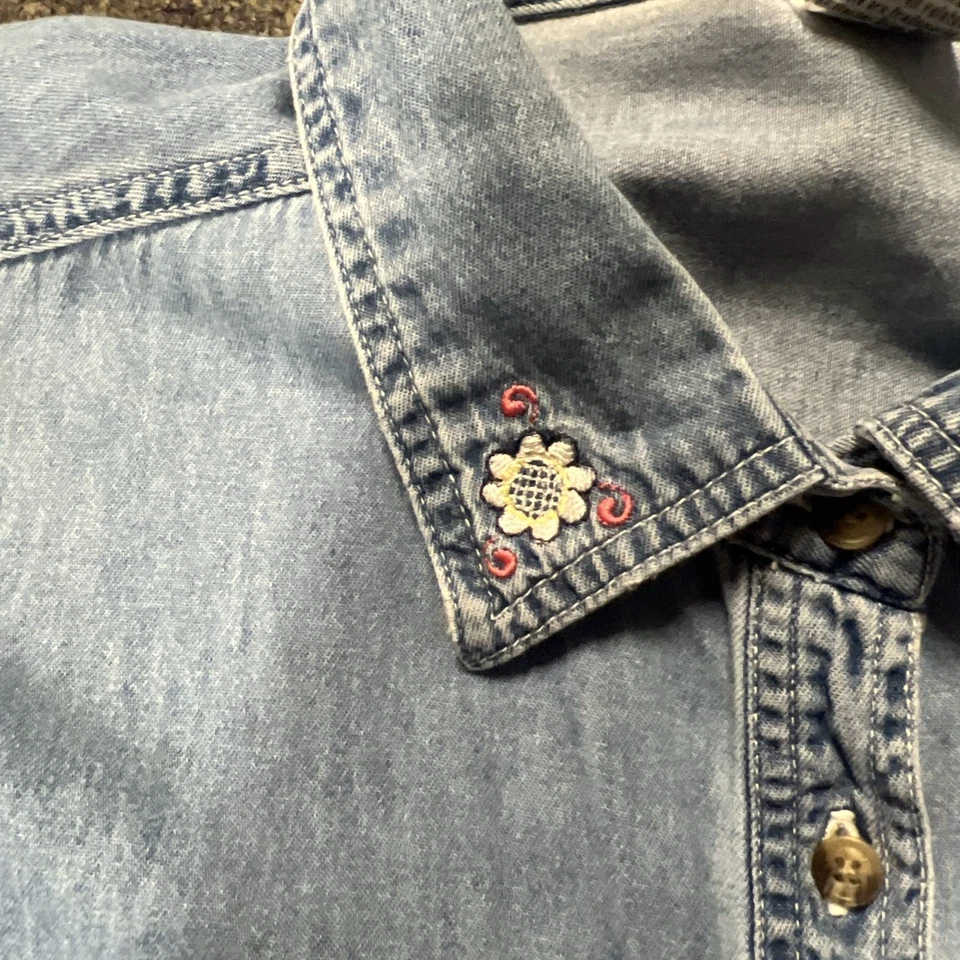  Camisa de mezclilla bordada vintage Looney Tunes azul claro piolín pájaro para mujer 26/28 Foto 3 de 4