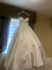 White Satin Sweetheart Strapless Ball Gown Wedding Dress Size 10/12